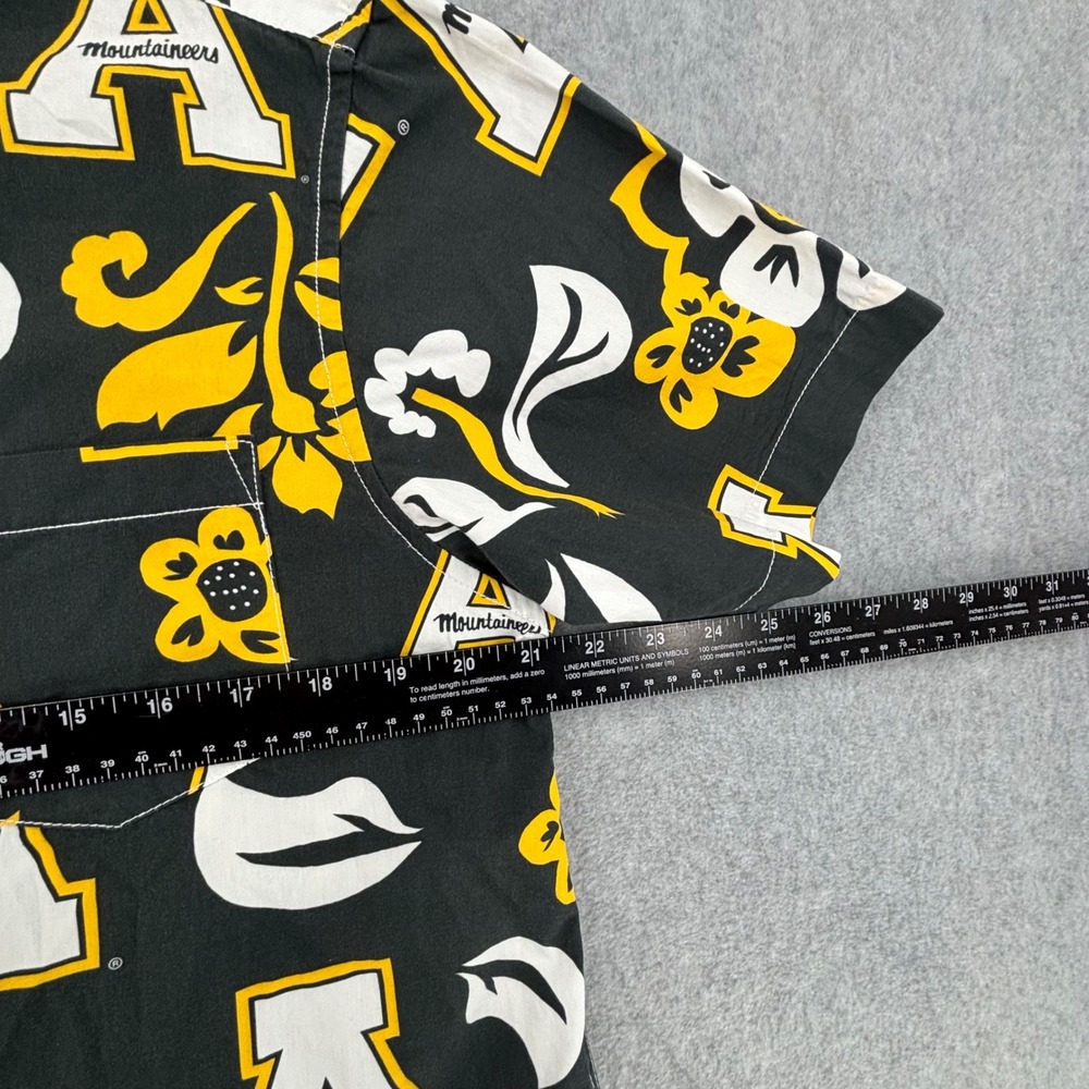 Wes and Willy Appalachian State Mountaineers Black Floral Button Down Shirt MenS - Picture 5 of 7